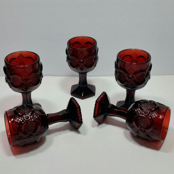 Avon 1876 Cape Cod Ruby Red Decanter and 5 Wine Goblet Set Sherry Cordial - Picture 10 of 10